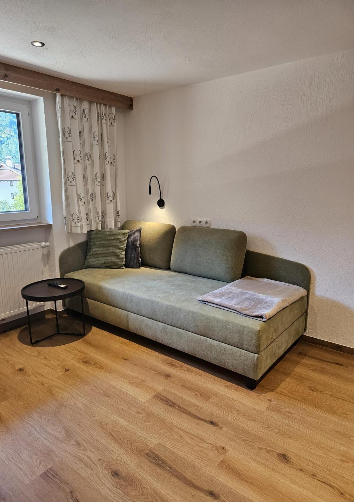 Haus Kathrein Appartement Prutz Buitenkant foto